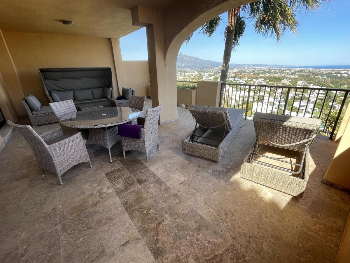 Ferienwohnung Hacienda Del Senorio De Cifuentes Estepona Exterior foto