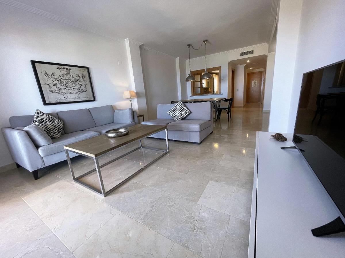 Ferienwohnung Hacienda Del Senorio De Cifuentes Estepona Exterior foto