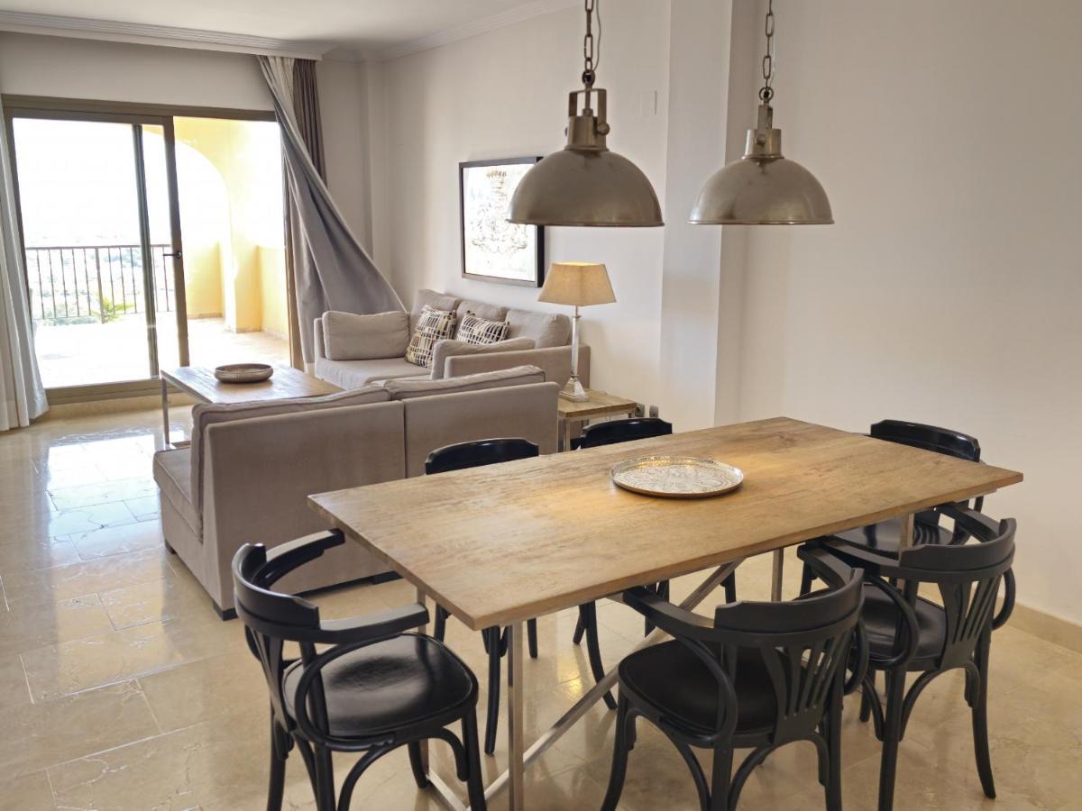 Ferienwohnung Hacienda Del Senorio De Cifuentes Estepona Exterior foto