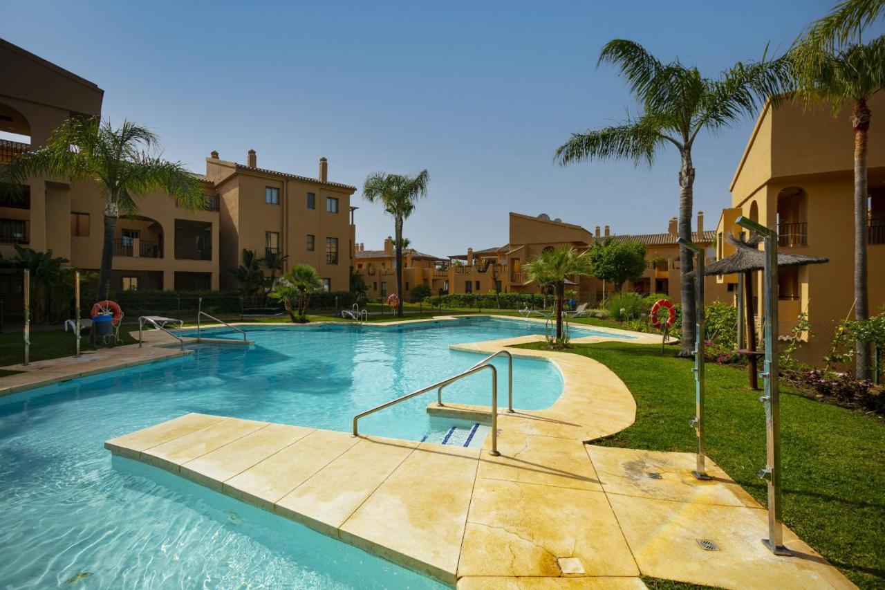 Ferienwohnung Hacienda Del Senorio De Cifuentes Estepona Exterior foto